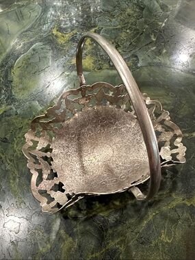 30’s-60’s Sheffield of Eales Silver Decorative Basket with Filigree Edge Handle
